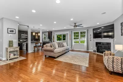 99 Elm St #99, Shrewsbury, MA 01545 - Photo 4