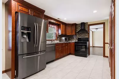 73 Lanark Rd, Malden, MA 02148 - Photo 4
