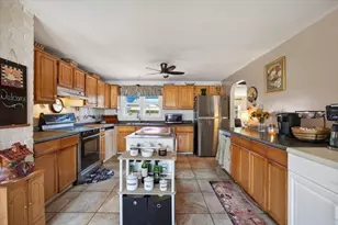 52 Boyle Rd, Brockton, MA 02302 - Photo 12