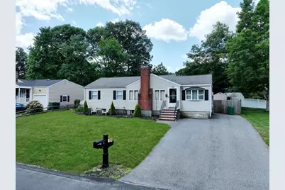 118 Spruce Rd, Norwood, MA 02062 - Photo 2