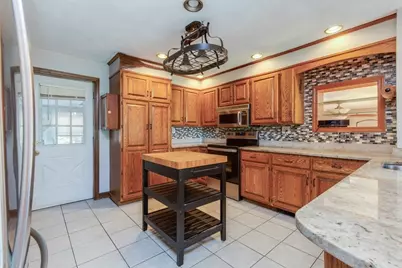 15 Trotting Park Rd, Lowell, MA 01854 - Photo 10
