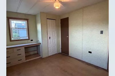 8 First Avenue, Westfield, MA 01085 - Photo 26