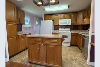8 First Avenue, Westfield, MA 01085 - Photo 12
