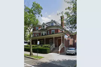 1583 Beacon St #3B, Brookline, MA 02446 - Photo 4