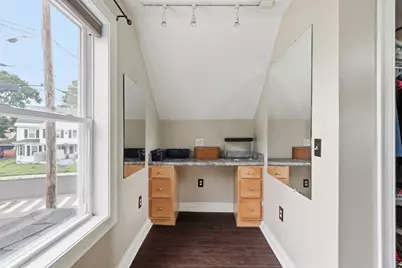 87 Crescent St, Lowell, MA 01851 - Photo 28