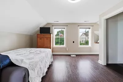 87 Crescent St, Lowell, MA 01851 - Photo 26