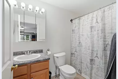 87 Crescent St, Lowell, MA 01851 - Photo 30