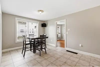 87 Crescent St, Lowell, MA 01851 - Photo 12