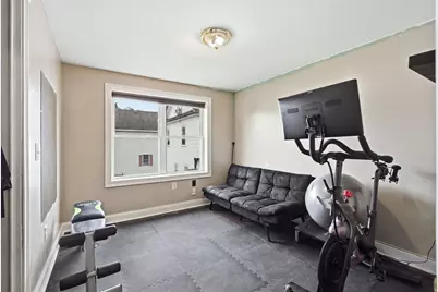 87 Crescent St, Lowell, MA 01851 - Photo 22