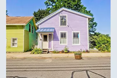 34 Washington St, Greenfield, MA 01301 - Photo 1