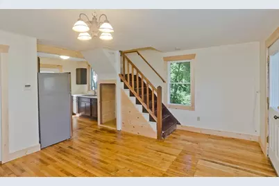 34 Washington St, Greenfield, MA 01301 - Photo 20