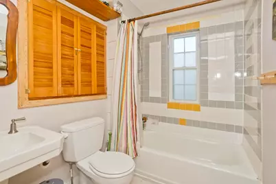 34 Washington St, Greenfield, MA 01301 - Photo 8