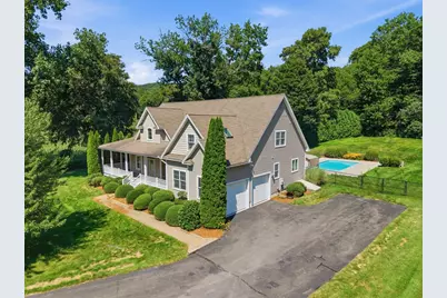 10 Sullivan Ln, South Hadley, MA 01075 - Photo 2