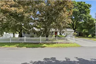 15 Elm Ct, Maynard, MA 01754 - Photo 1