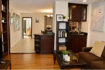 13 Howe St, Somerville, MA 02145 - Photo 10