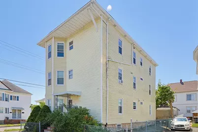 65 Arlington St, New Bedford, MA 02745 - Photo 2