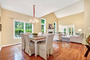 15 Hawthorne Ln, Bedford, MA 01730 - Photo 4