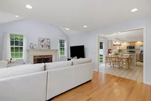 38 Trowbridge Ln, Shrewsbury, MA 01545 - Photo 4