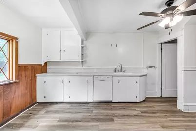 32 Marsden St, Springfield, MA 01109 - Photo 12