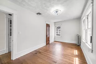 32 Marsden St, Springfield, MA 01109 - Photo 16
