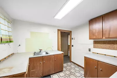 32 Marsden St, Springfield, MA 01109 - Photo 36