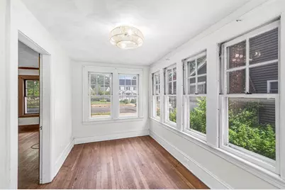 32 Marsden St, Springfield, MA 01109 - Photo 8