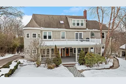 2-4 Chisholm Ln #3, Boston, MA 02131 - Photo 2