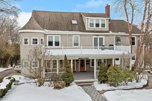 24 Chisholm Ln, Boston, MA 02131 - Photo 2