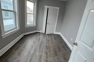 12 Bellevue St, Lowell, MA 01851 - Photo 2