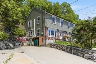 41 Mountain St, Woburn, MA 01801 - Photo 2