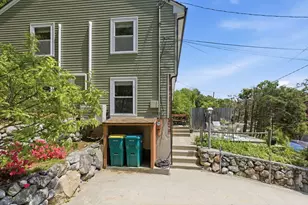 41 Mountain St, Woburn, MA 01801 - Photo 30
