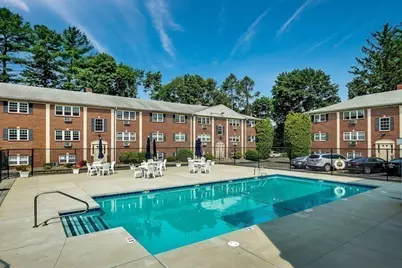 35 Arlington #1, Woburn, MA 01801 - Photo 2