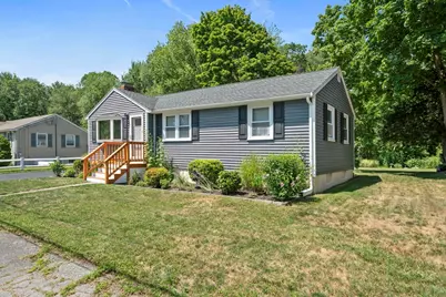 38 Roseen Rd, Holbrook, MA 02343 - Photo 2