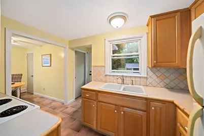 38 Roseen Rd, Holbrook, MA 02343 - Photo 6