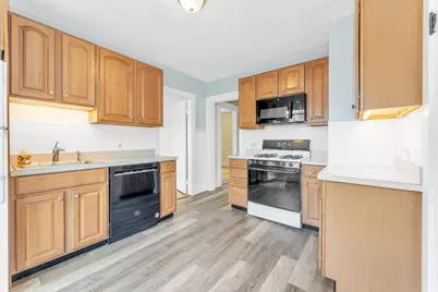 21 Bradwood St, Boston, MA 02131 - Photo 12