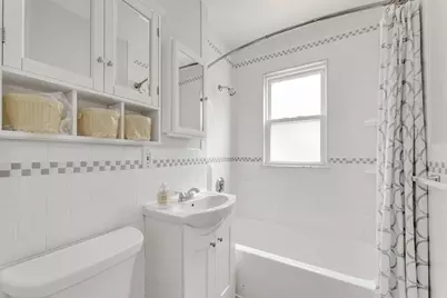 21 Bradwood St, Boston, MA 02131 - Photo 8