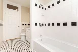 22 Centre St, Cambridge, MA 02139 - Photo 8