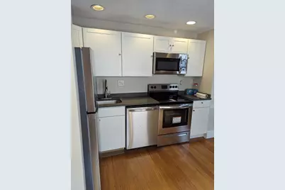 41 South St #6, Boston, MA 02135 - Photo 2