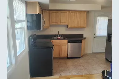 32 Falmouth Ave #0, Brockton, MA 02301 - Photo 4