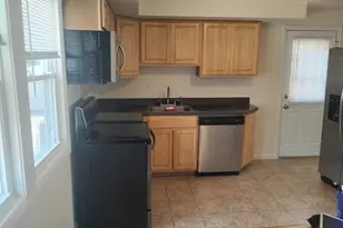 32 Falmouth Ave, Brockton, MA 02301 - Photo 4