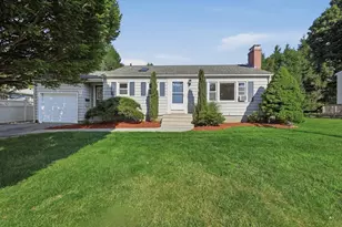 39 Maple Cir, Shrewsbury, MA 01545 - Photo 1