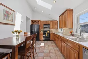 39 Maple Cir, Shrewsbury, MA 01545 - Photo 8