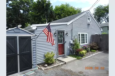 19 Water, Swansea, MA 02777 - Photo 2