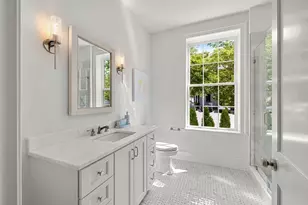 64 Pleasant St, Marblehead, MA 01945 - Photo 12