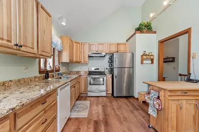 109 Hale Rd, Hubbardston, MA 01452 - Photo 24