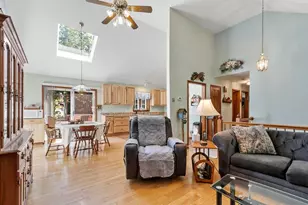 109 Hale Rd, Hubbardston, MA 01452 - Photo 20