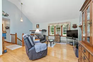 109 Hale Rd, Hubbardston, MA 01452 - Photo 18