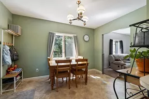 2 Williams St, Templeton, MA 01436 - Photo 8