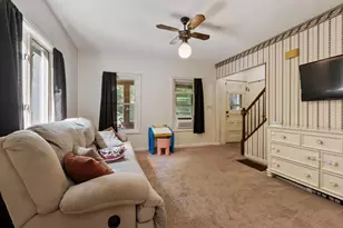 2 Williams St, Templeton, MA 01436 - Photo 4