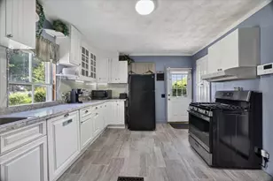171 Bartlett St, Brockton, MA 02301 - Photo 2